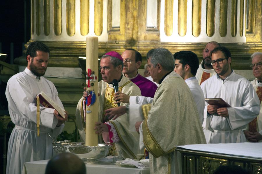 Vigilia Pascual en la Catedral de Málaga // M. ZAMORA