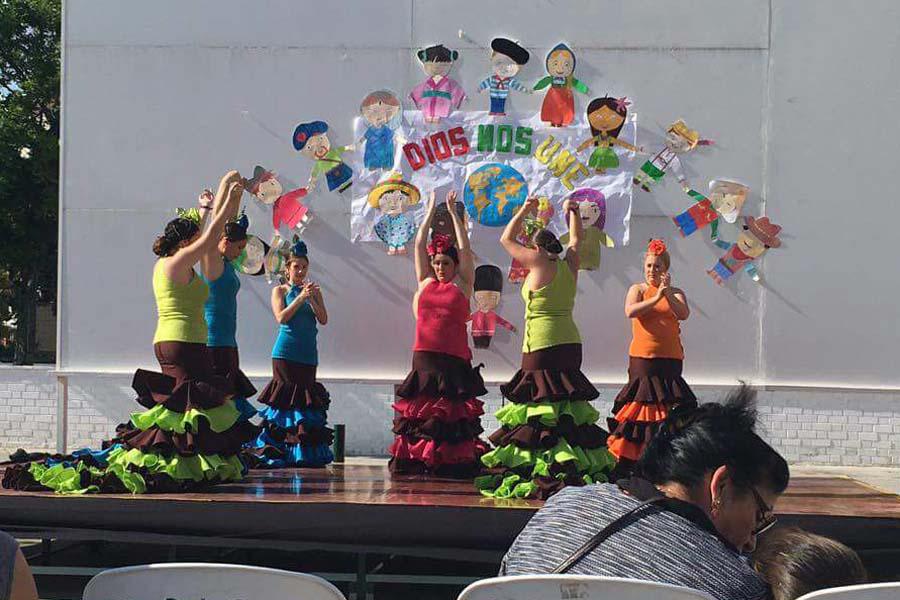 Momento de la fiesta multicultural, el año pasado