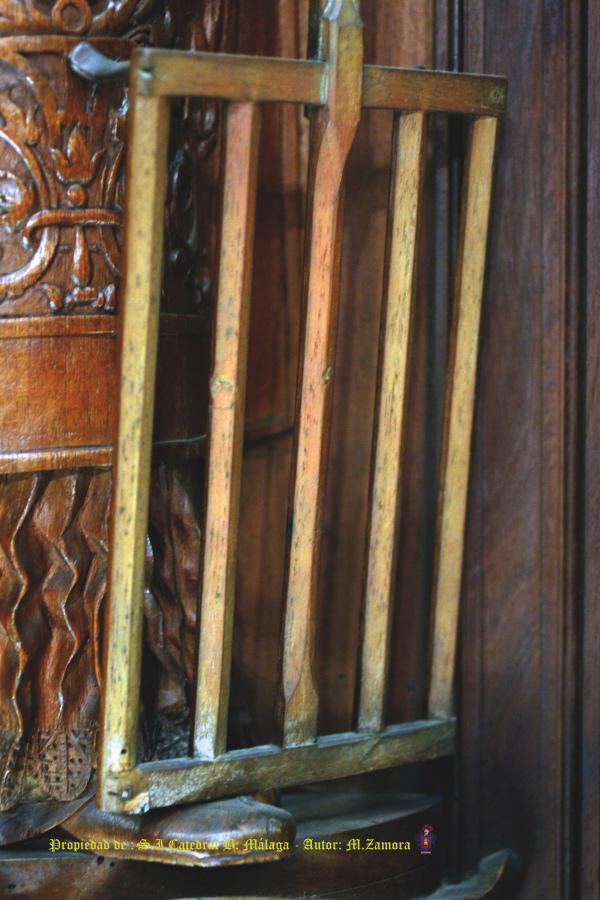 Detalle de la parrilla que lleva san Lorenzo en su mano, en referencia a su martirio // M. ZAMORA