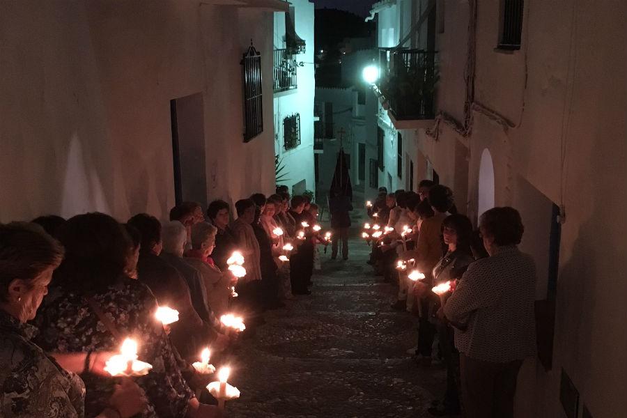  Rosario de la aurora por las calles de Frigiliana