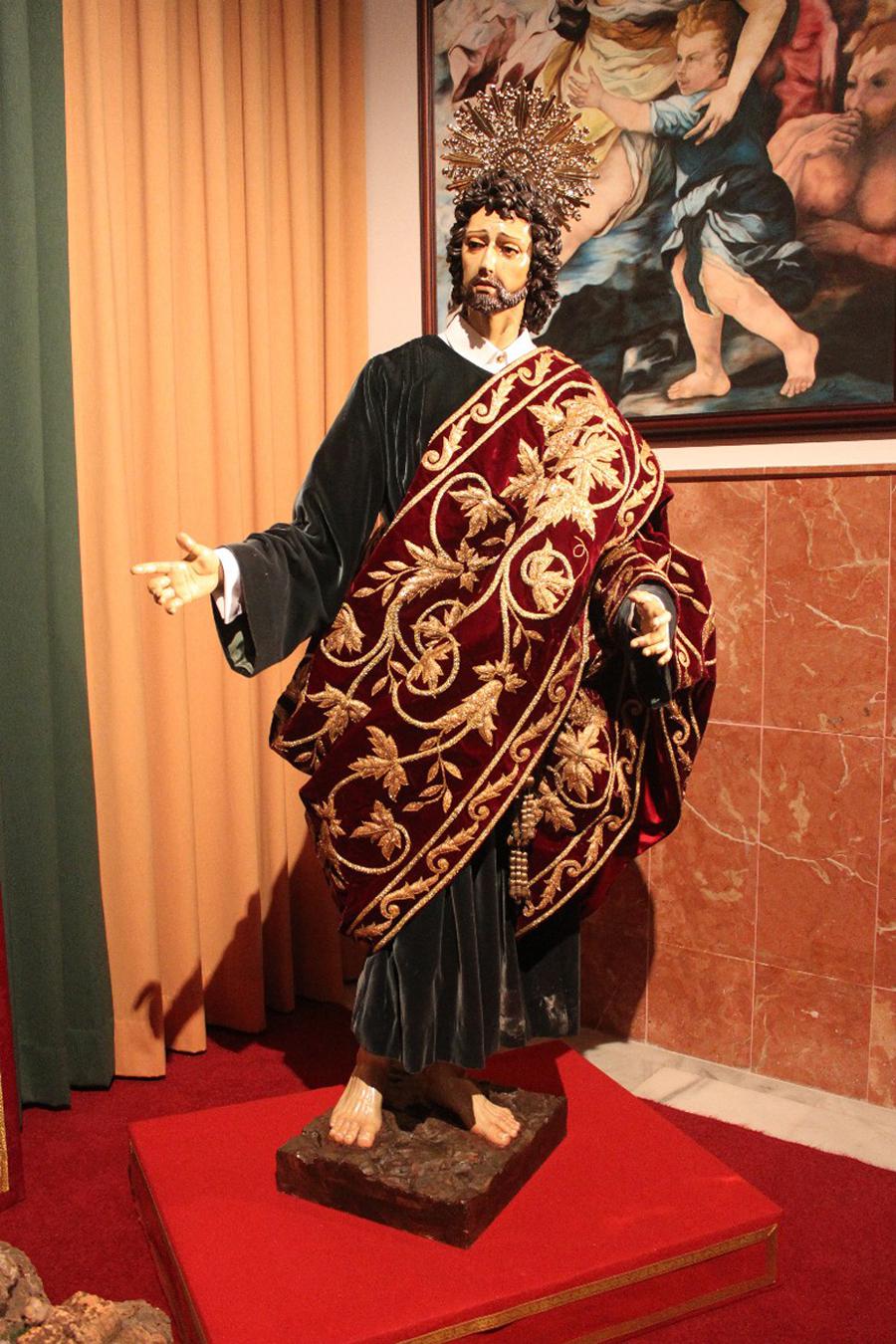 Bendición de la imagen de san Juan Evangelista en la parroquia de Nuestra Señora del Carmen de Fuengirola // M. DÍAZ