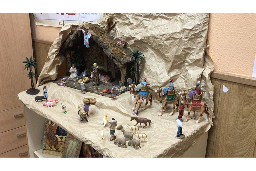 Belén montado por los alumnos de Religión del CEIP REAL de MELILLA // J. BUENO