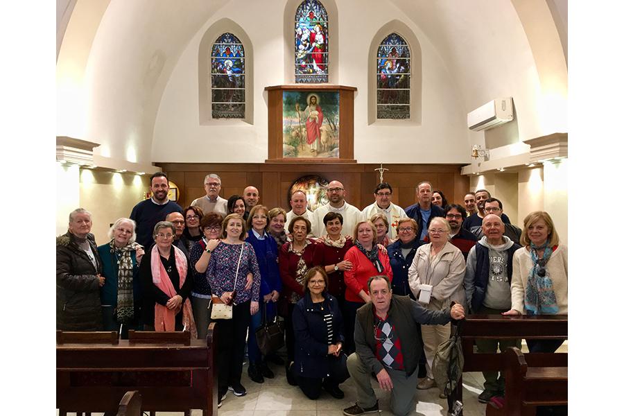 Peregrinación diocesana durante la celebración de la Eucaristía en la Capilla del Buen Pastor, en Jericó // E. LLAMAS