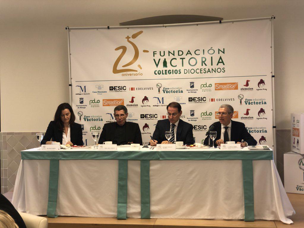 Desayuno-debate institucional del Foro Educativo Victoria