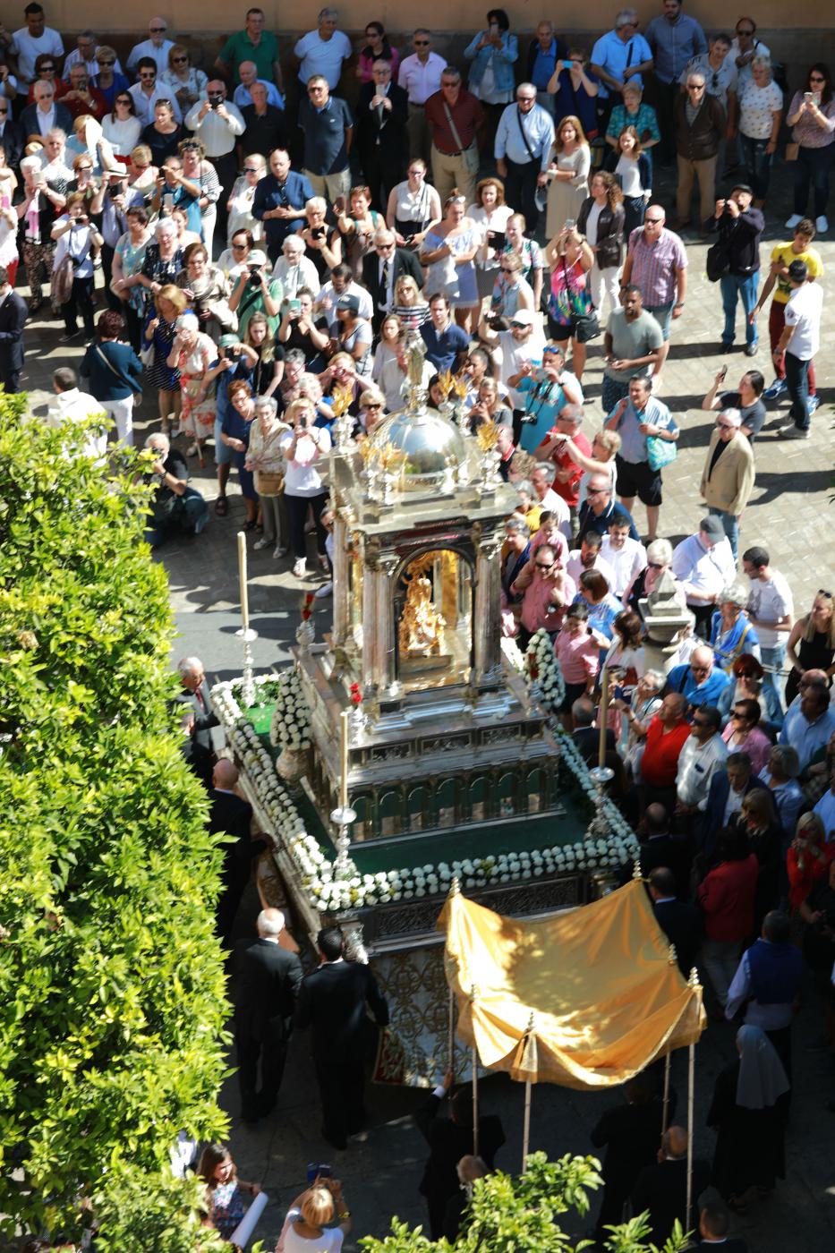 Durante la procesión del Corpus Christi // S. FENOSA