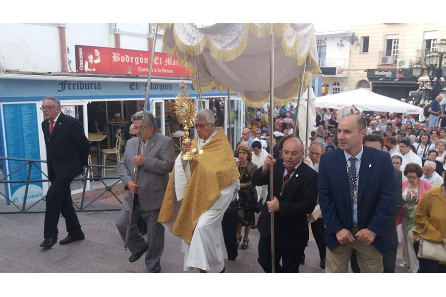 Imágenes del Corpus Christi en Torremolinos