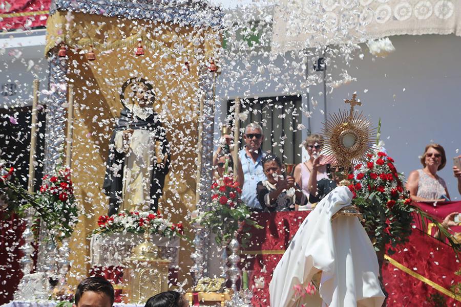 Solemnidad del Corpus Christi en Benalmádena pueblo // ISABEL MARÍA MENÉNDEZ