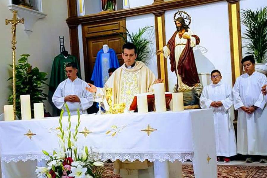 Jornada festiva en la parroquia Santa Ana de Algarrobo