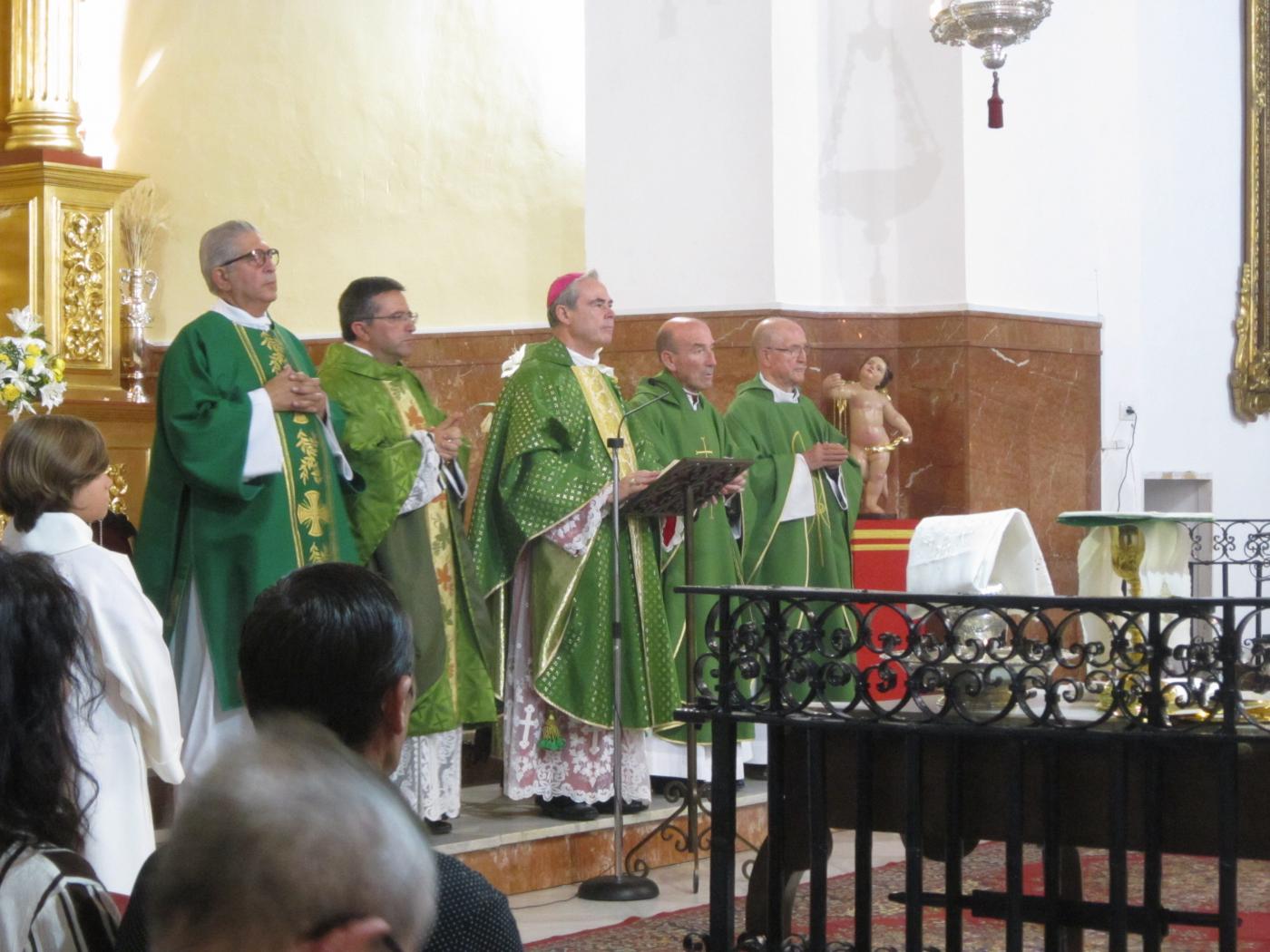 Acción de gracias por la rehabilitación del templo parroquial (Campillos)