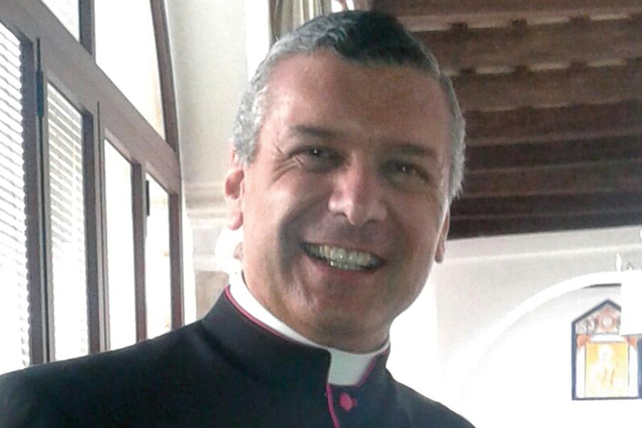 Alberto J. González: «Un fenómeno de la naturaleza y de la gracia, el P. Arnaiz»