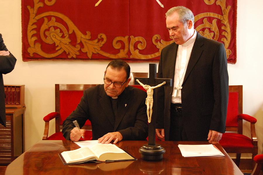 Toma de posesión de Rafael Carmona Estrada como ecónomo diocesano
