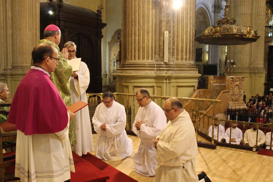 Ordenación de diáconos y ministerio de Lector y Acólito en la Catedral
