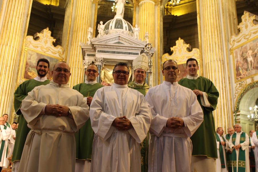 Ordenación de diáconos y ministerio de Lector y Acólito en la Catedral