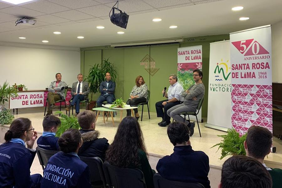 El colegio Santa Rosa de Lima clausura su 50 aniversario