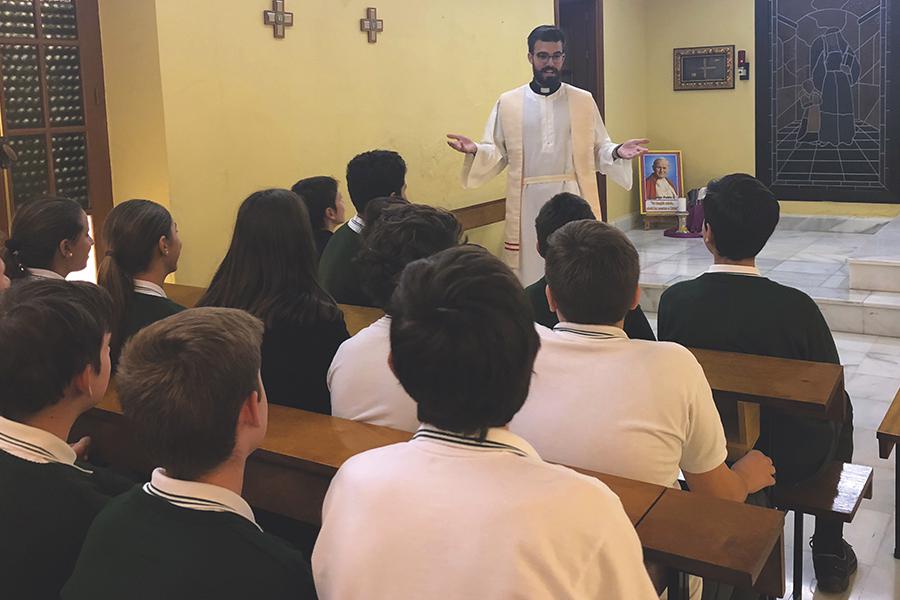 Capellanes para acompañar a las comunidades educativas