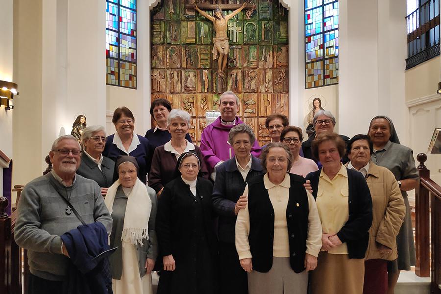 La CONFER celebra su retiro de Adviento junto a D. Jesús Catalá