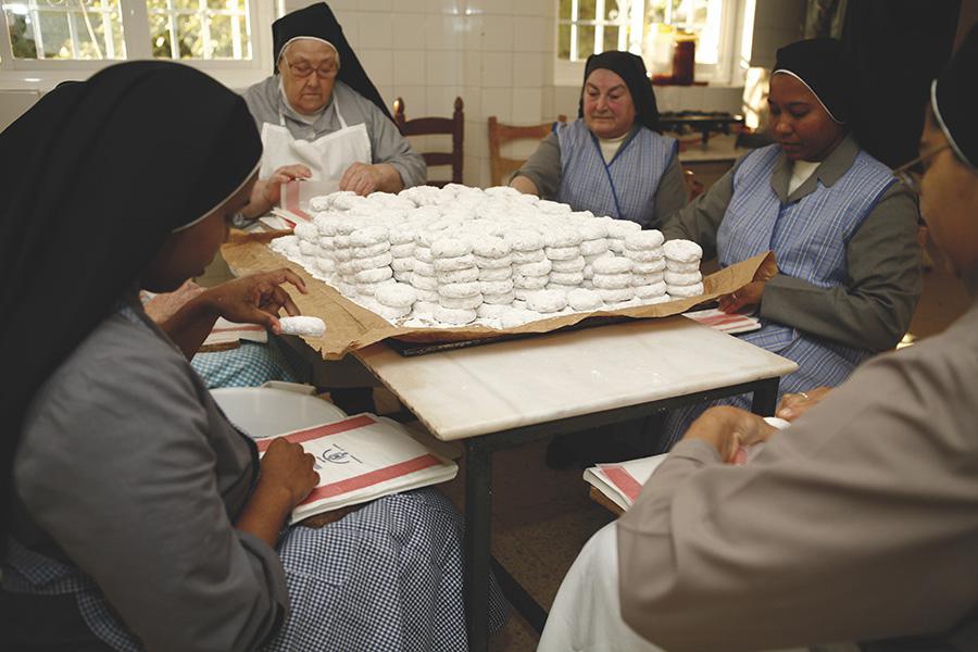 «Llevamos trabajando en el oficio de la pastelería, desde el año 1977»