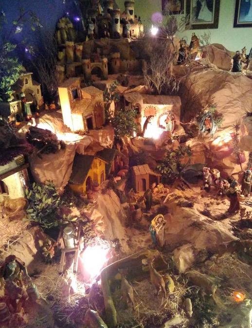 Familia Doña en calle Tajos de Yunquera Málaga