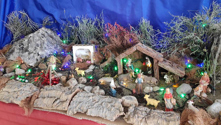  Belén del IES Los Manantiales (Torremolinos), (profesores de religión Lucía Dasero y Lorenzo Cabezuela)