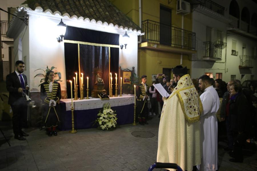 Rosario vespertino con la participación de estandartes de todas las Patronas Marianas de la Diócesis de Málaga, en Algarrobo // Y. MARTÍN