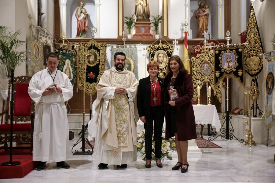 Eucaristía en la parroquia de Santa Ana (Algarrobo) con la participación de las Patronas Marianas de la Diócesis de Málaga // Y. MARTÍN