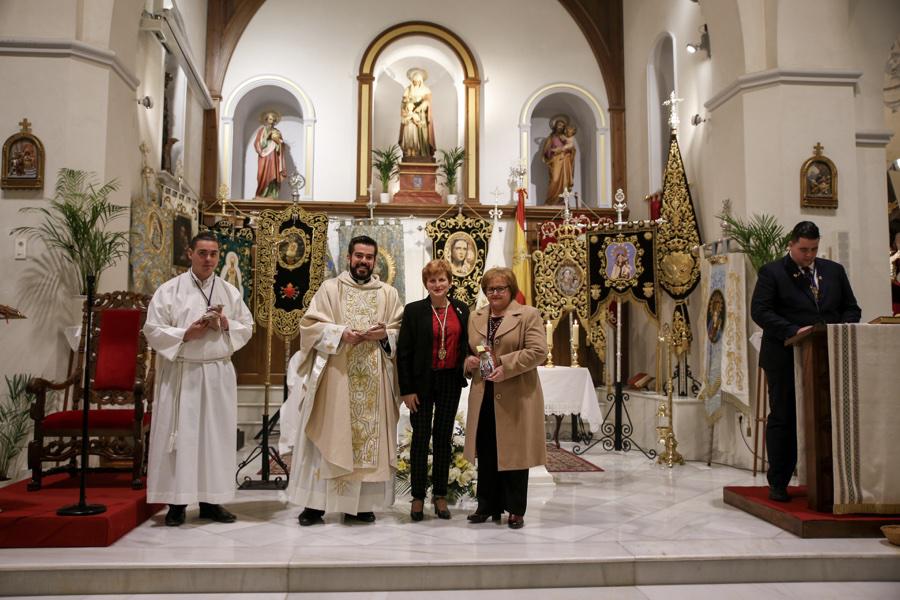 Eucaristía en la parroquia de Santa Ana (Algarrobo) con la participación de las Patronas Marianas de la Diócesis de Málaga // Y. MARTÍN