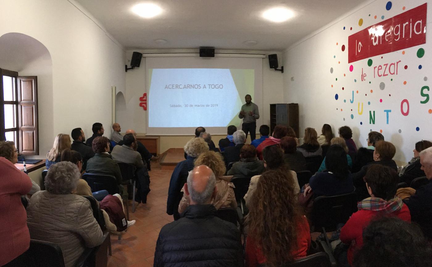 Jornada sobre la cooperación fraterna con Venezuela y Togo organizada por Cáritas Álora