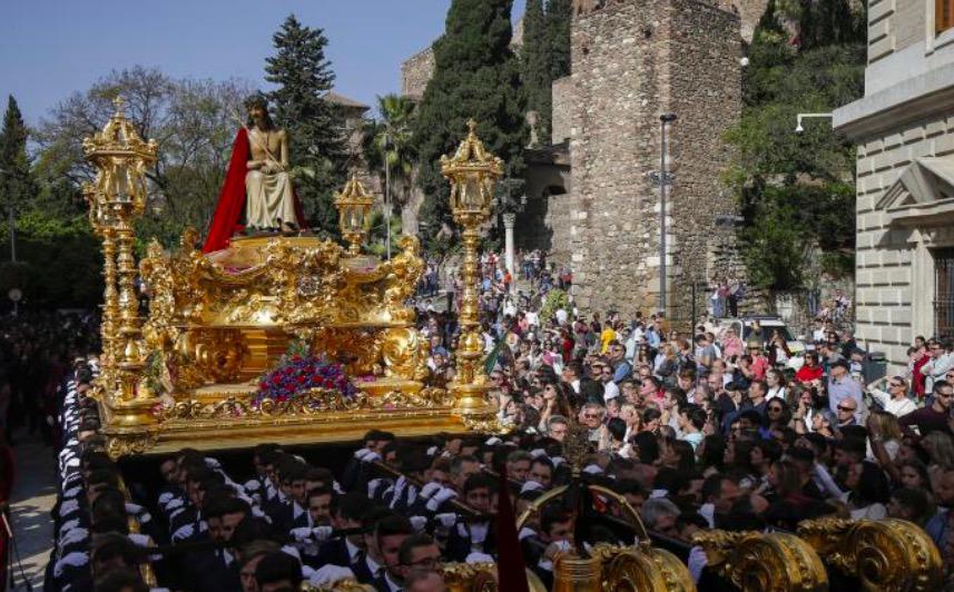 Saludo del Obispo a la Cofradía de los Estudiantes