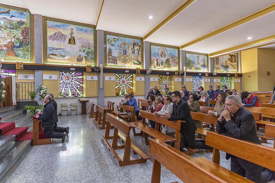 on Jesús Catalá visita la parroquia de la Divina Pastora de Marbella, durante la Visita Pastoral al arciprestazgo de Marbella-Estepona