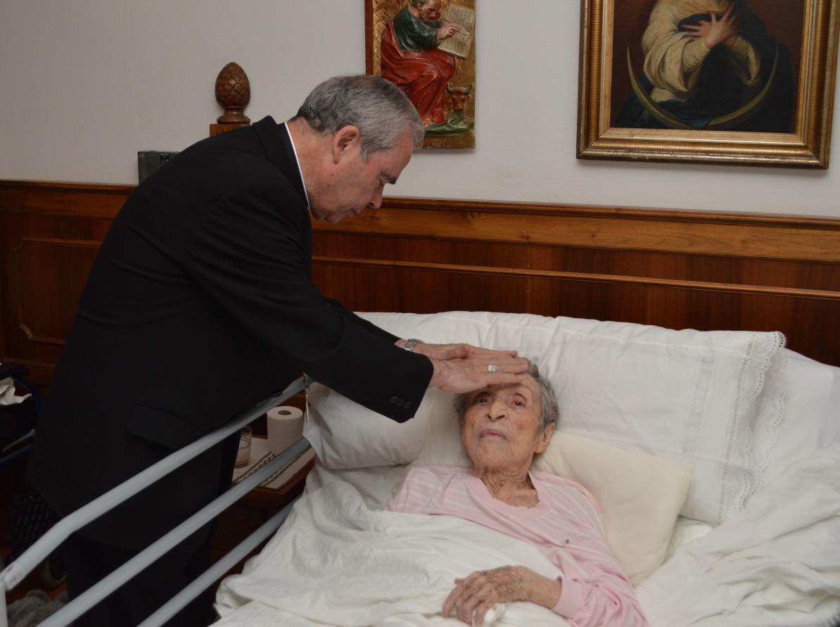 Visita Pastoral del Obispo de Málaga a la parroquia Virgen del Carmen de Marbella // J. ESTEBAN