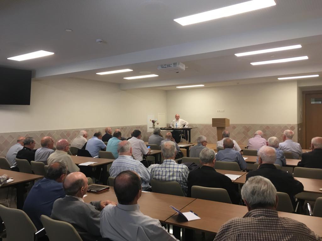 Jornada de formación para el clero mayor de 65 años