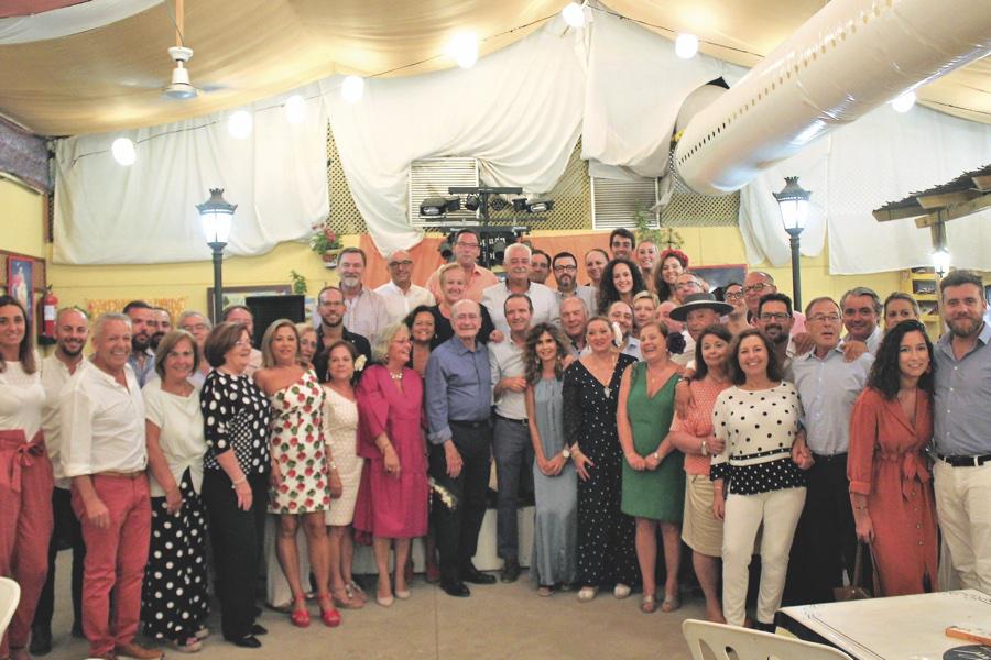 Una feria cofrade y caritativa