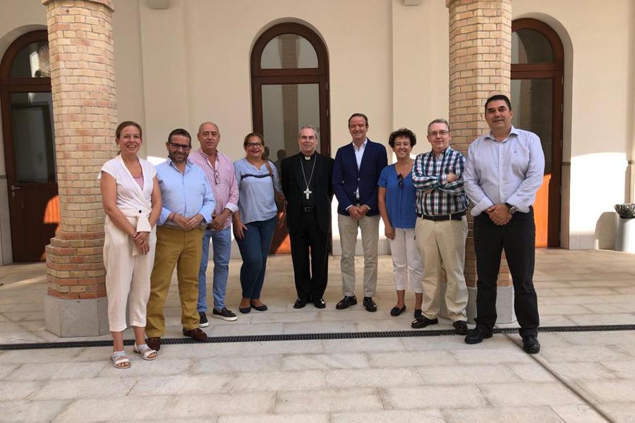 Encuentro del Sr. Obispo con los Fieles Laicos // E. LLAMAS