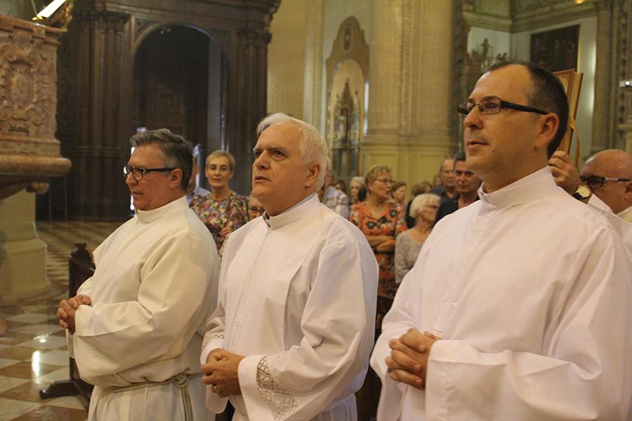 El Obispo de Málaga ordena tres nuevos diáconos permanentes // D. GUTIÉRREZ