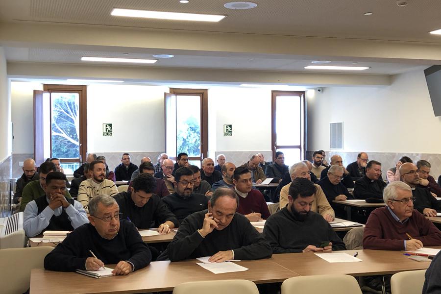 Charla del sacerdote José Emilio Cabra en las Jornadas de Formación permanente para el Clero // E. LLAMAS