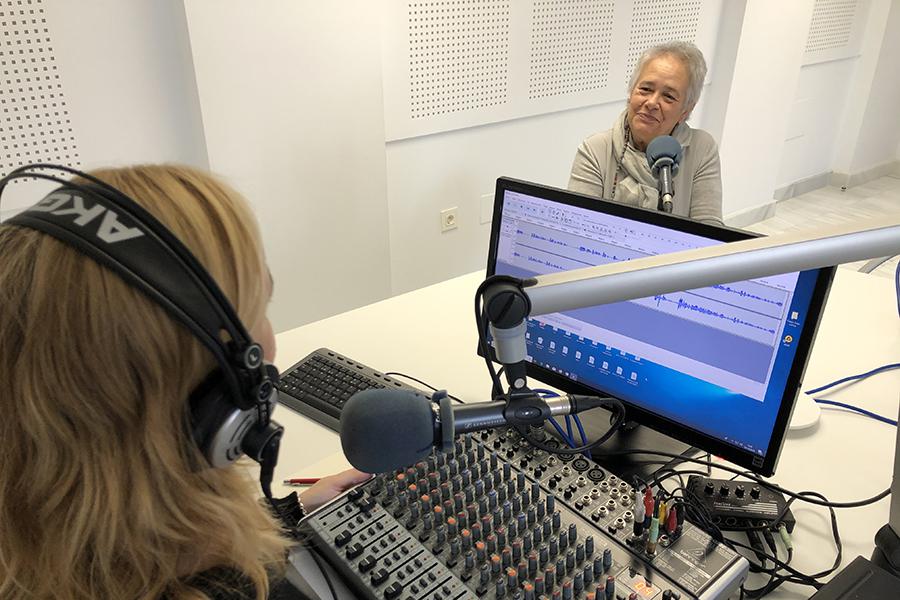 Iglesia en Málaga os desea Feliz Navidad