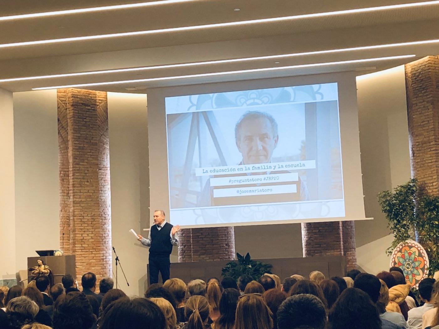 Unas Jornadas desde el corazón para educar naturalmente