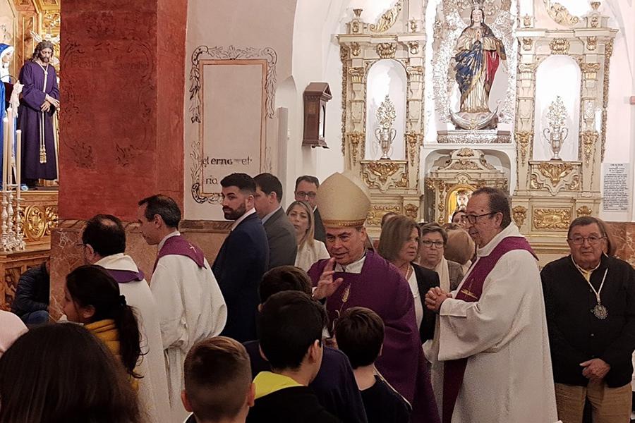 Visita pastoral del obispo a la Divina Pastora