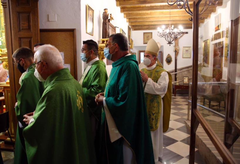 El Obispo preside la toma de posesión de José Antonio Sánchez Herrera en Marbella