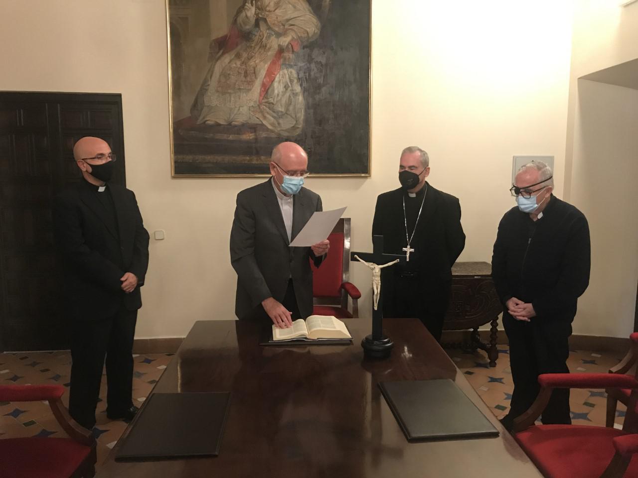 Juramento y profesión de fe del delegado episcopal de Cáritas