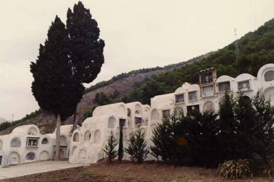 Cementerio de Alcaucín// Isabel Dugo Cobacho