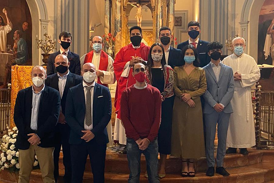 Confirmaciones en el Carmen, San Pedro y San Felipe Neri