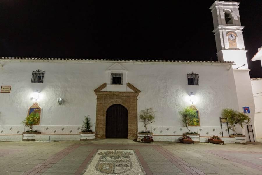 Istán cuenta con un via crucis muy particular