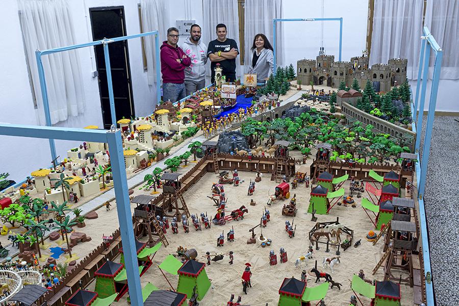 Belén Clicktiano en la parroquia Sagrada Familia, en Málaga