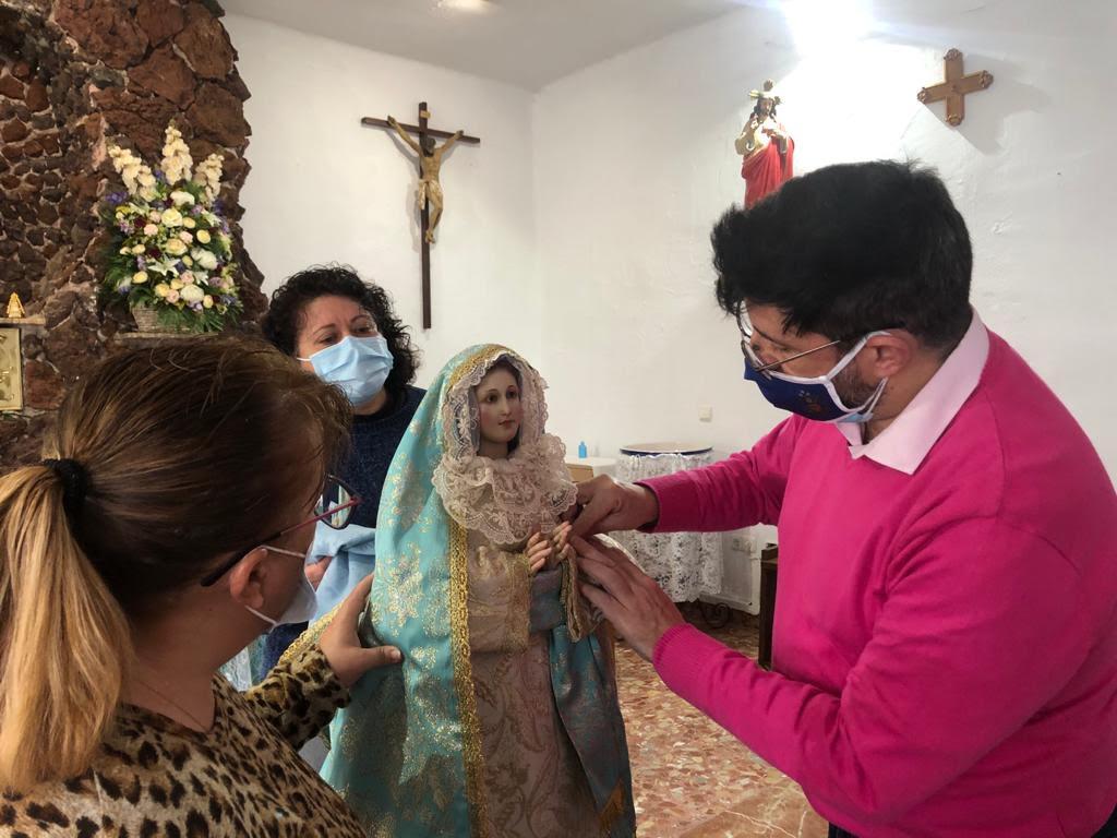 La Virgen de Lourdes, esperanza de El Valdés