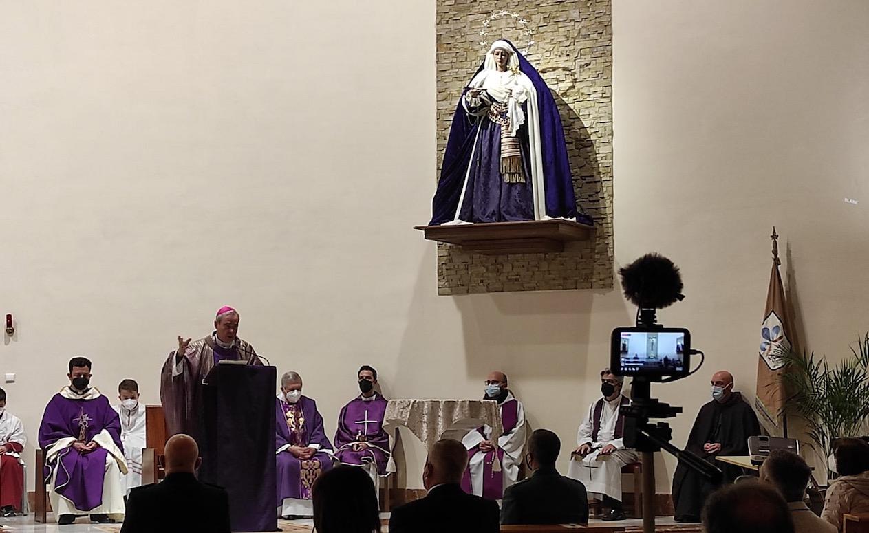 La parroquia de San José, en Vélez, recibe al Obispo