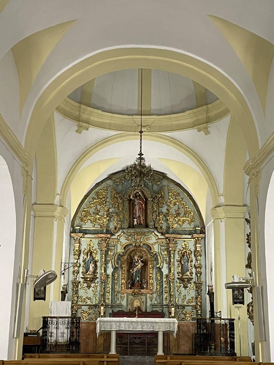 Parroquia de San Juan Bautista en Cuevas Bajas