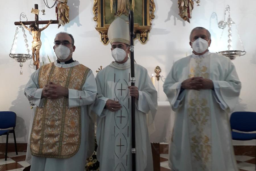 Benamargosa y Salto del Negro reciben al Sr. Obispo