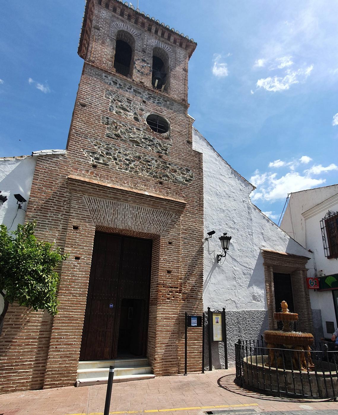 Parroquia de San Mateo Apóstol en Almachar // R. Reyes