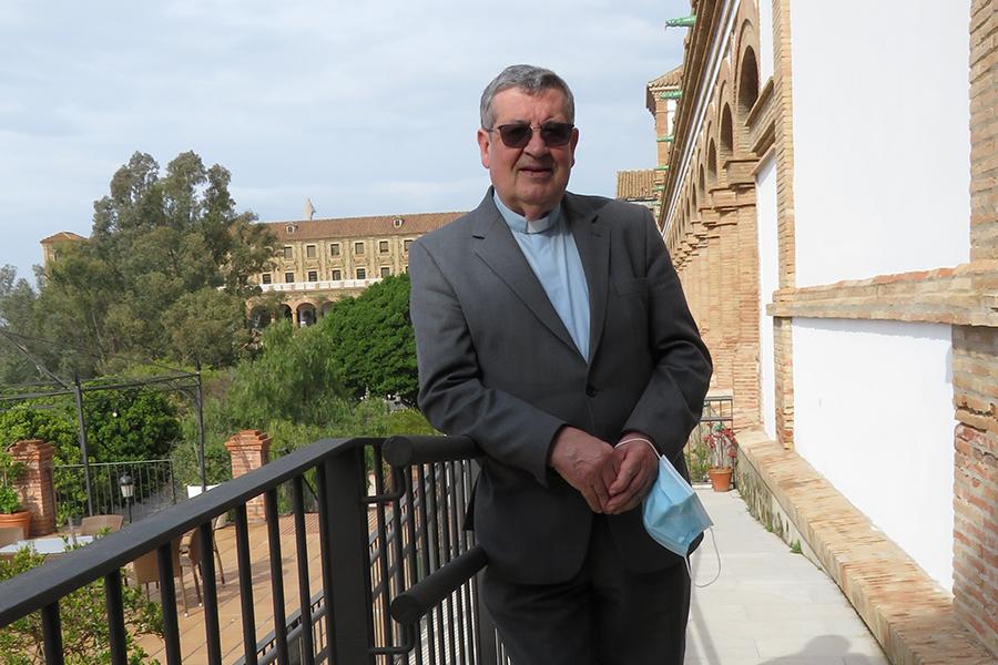 D. Ángel Galindo García, Vicario General de Segovia // E. LLAMAS